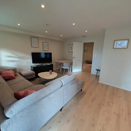 Spacious And Modern 4-room Apartment, Apartment *
