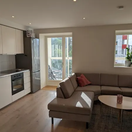 Spacious And Modern 4-room Apartment, Bergen